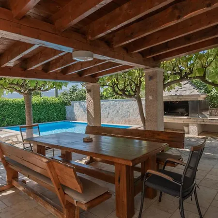 Villa Mihael-makarska By Guide Donji Vinjani